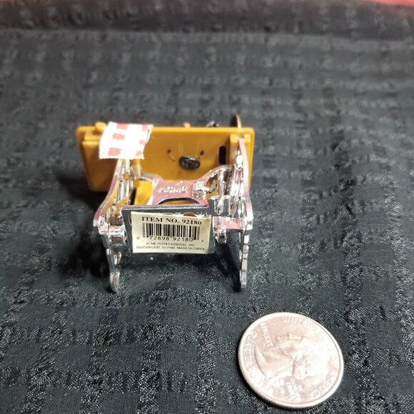 Miniature Doll House / Magnet Treadle Sewing Machi - Picture 5 of 5